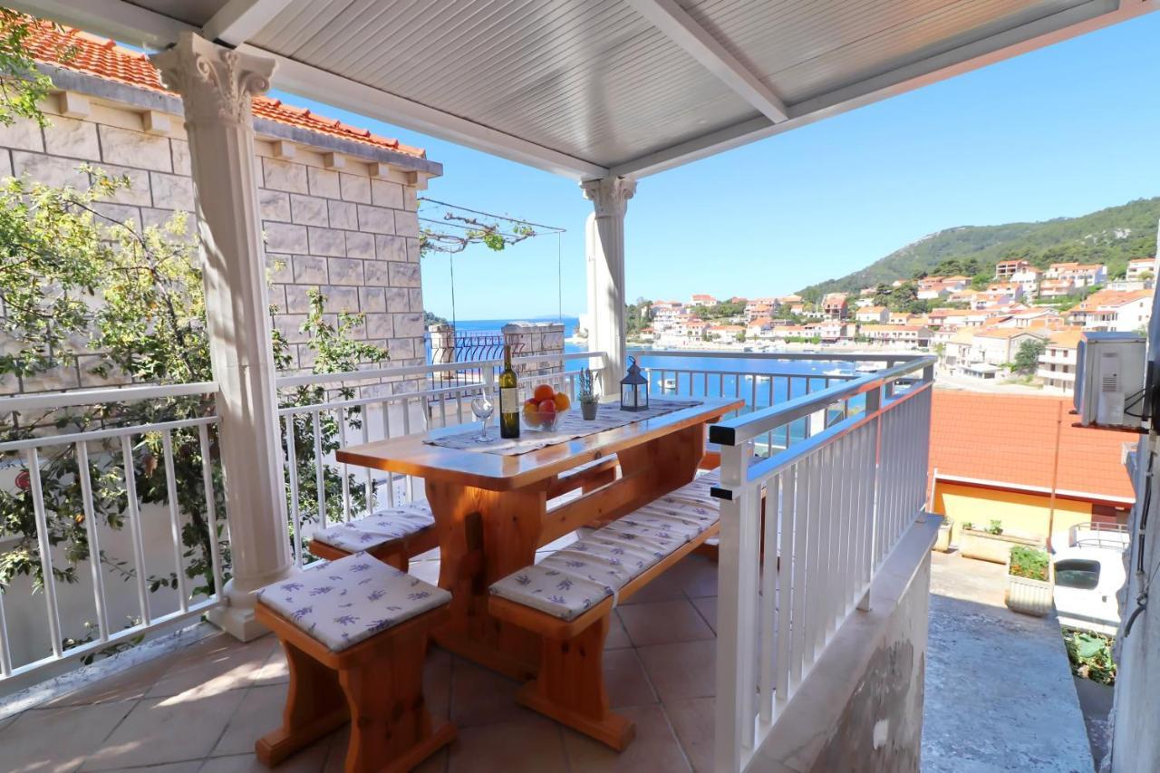 Apartments Peselj Smokvica  ภายนอก รูปภาพ