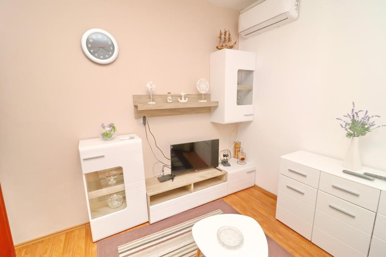 Apartments Peselj Smokvica  ภายนอก รูปภาพ